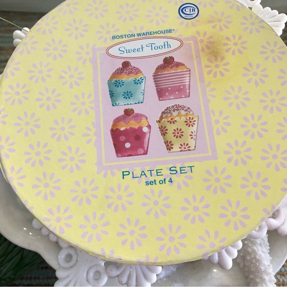 Boston Warehouse Sweet Tooth Dessert Plates Cupcake Treats S/4 - Picture 4 of 6